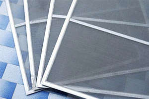 網戸の歪みの原因や直し方などを解説します Eparkくらしのレスキュー 網戸の歪みの原因や直し方などを解説します Eparkくらしのレスキュー