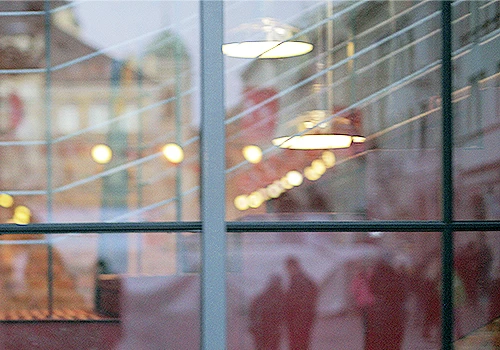 窓ガラスを交換する時の費用や業者について疑問を解決 Eparkくらしのレスキュー 窓ガラスを交換する時の費用や業者について疑問を解決 Eparkくらしのレスキュー