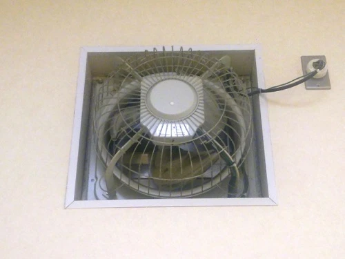 換気扇 レンジフードで漏電している 原因や対処法 対策法などについて解説します Eparkくらしのレスキュー