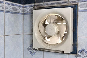 換気扇から変な音がする 異音の原因や対処法 対策法などについて解説します Eparkくらしのレスキュー 換気扇から変な音がする 異音の原因や対処法 対策法などについて解説します Eparkくらしのレスキュー