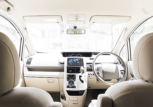 車のガラスを交換する時の費用や業者について疑問を解決 Eparkくらしのレスキュー 車のガラスを交換する時の費用や業者について疑問を解決 Eparkくらしのレスキュー