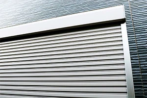 雨戸の掃除に関するお役立ち情報をご紹介します Eparkくらしのレスキュー 雨戸の掃除に関するお役立ち情報をご紹介します Eparkくらしのレスキュー