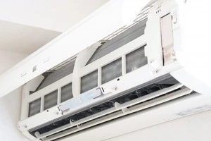 室内機エアコンが凍るのはなぜ 原因と対処方法 業者の修理費用を解説 Eparkくらしのレスキュー 室内機エアコンが凍るのはなぜ 原因と対処方法 業者の修理費用を解説 Eparkくらしのレスキュー