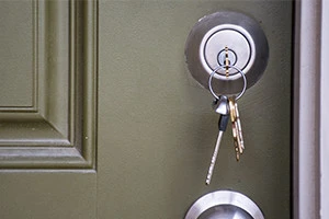 家の鍵が抜けない そんな時に試してほしい対処法 Eparkくらしのレスキュー 家の鍵が抜けない そんな時に試してほしい対処法 Eparkくらしのレスキュー