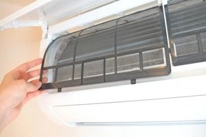エアコンの寿命はどのくらい 買い換え時期の目安もご紹介 Eparkくらしのレスキュー エアコンの寿命はどのくらい 買い換え時期の目安もご紹介 Eparkくらしのレスキュー