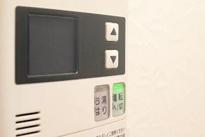 電源がつかない給湯器のリモコンの写真