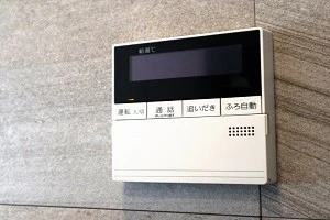 接続不良の給湯器のリモコンの写真