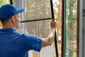 網戸の歪みの原因や直し方などを解説します Eparkくらしのレスキュー 網戸の歪みの原因や直し方などを解説します Eparkくらしのレスキュー